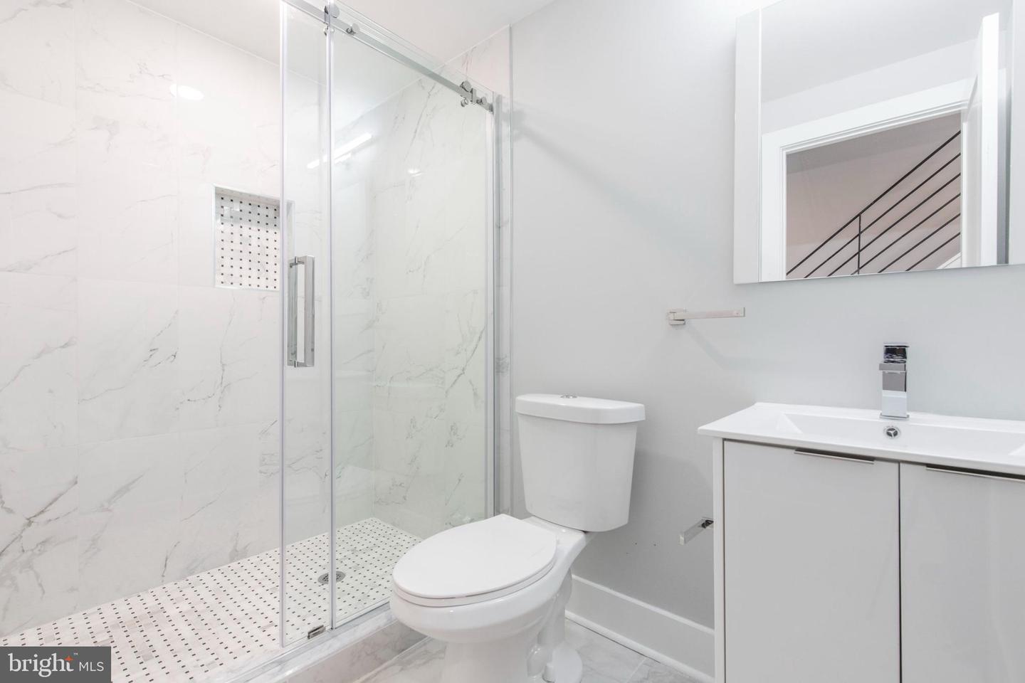 1906 E York St Property Photo 22