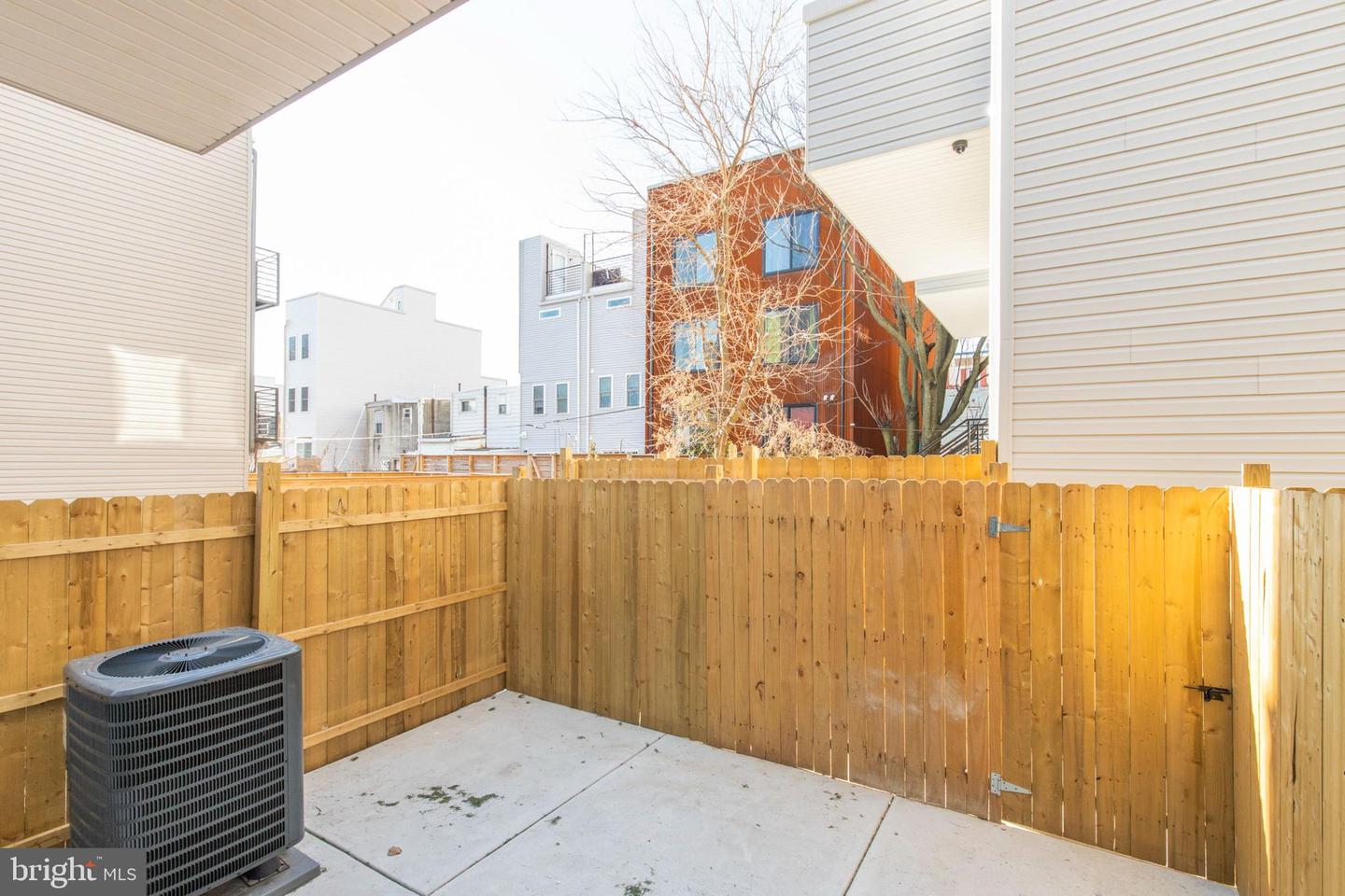 1906 E York St Property Photo 23