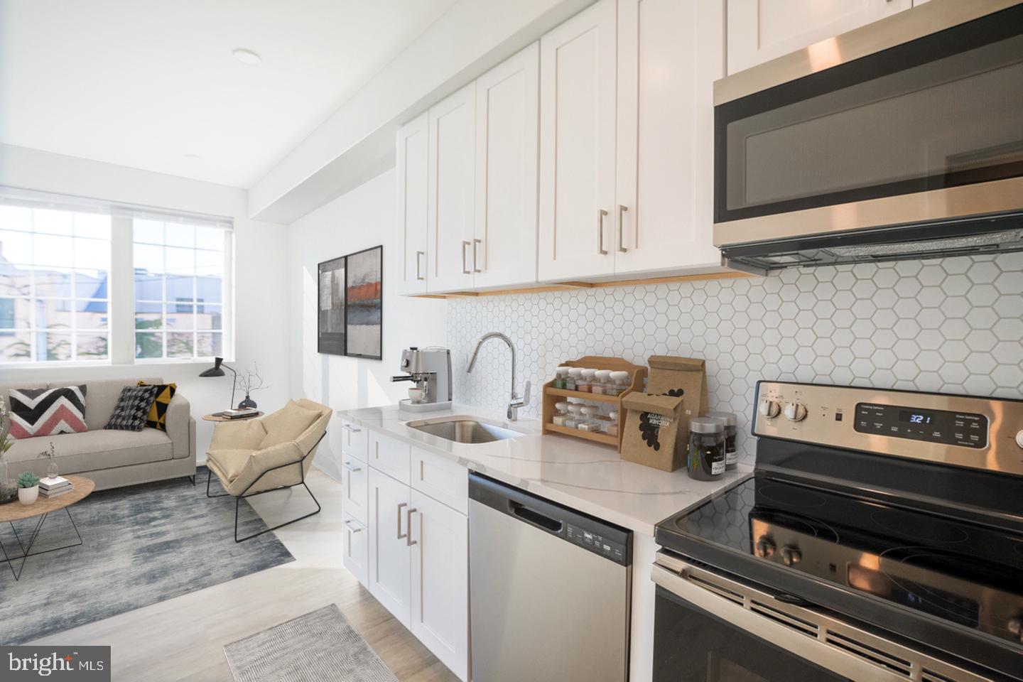 1324 FRANKFORD AVE #UNIT 313 Property Photo 1