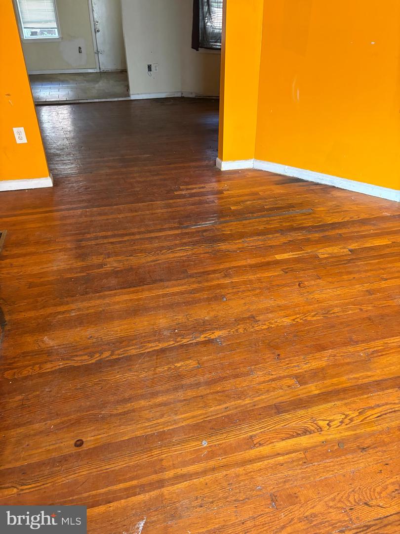 5431 Pentridge St Property Photo 3