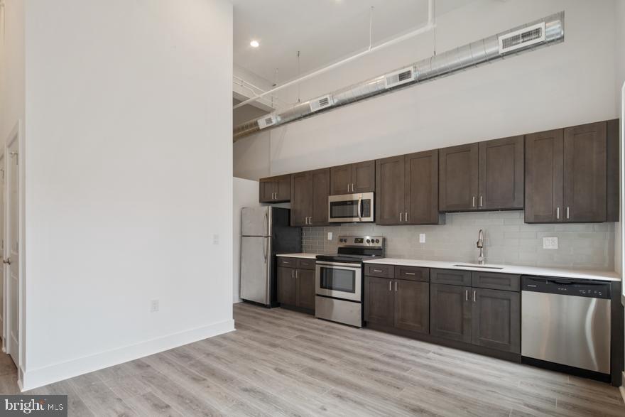 1705 JACKSON ST #UNIT 5 Property Photo 1