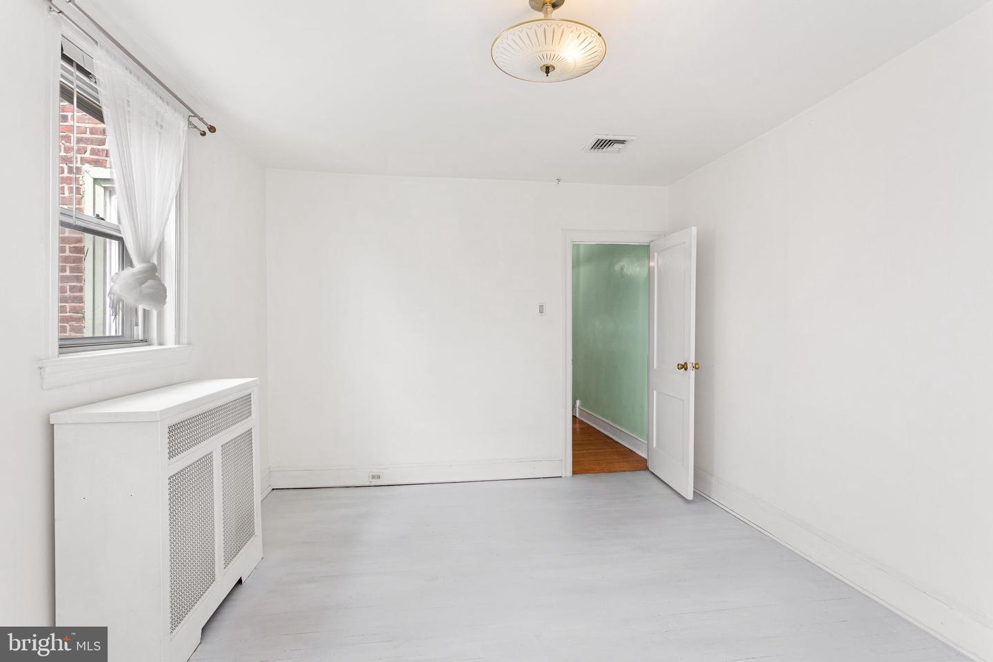 1728 Church Ln Property Photo 13