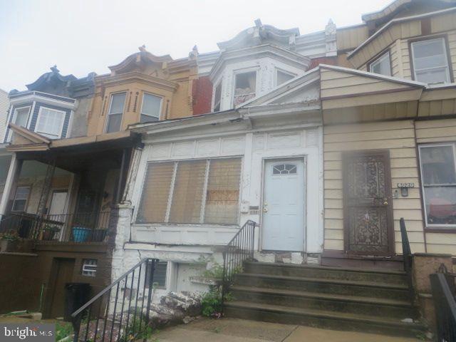 6018 CHESTNUT ST Property Photo 1