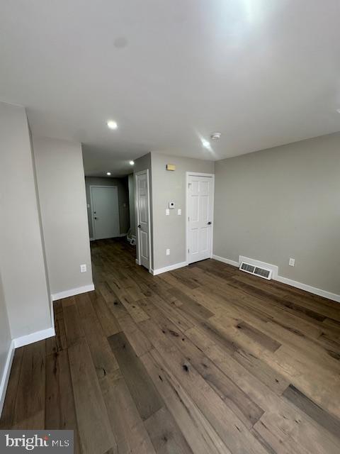 2723 Sears St Property Photo 6