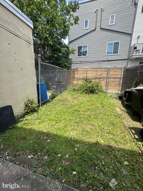 2723 Sears St Property Photo 19