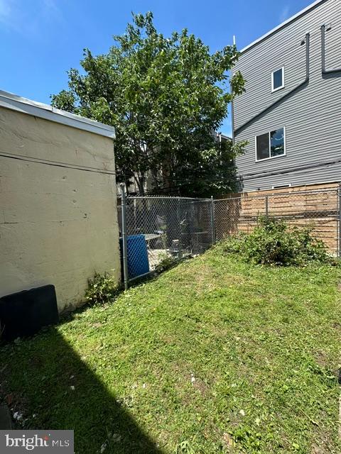 2723 Sears St Property Photo 20