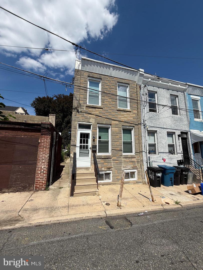 1609 Fillmore St Property Photo 2