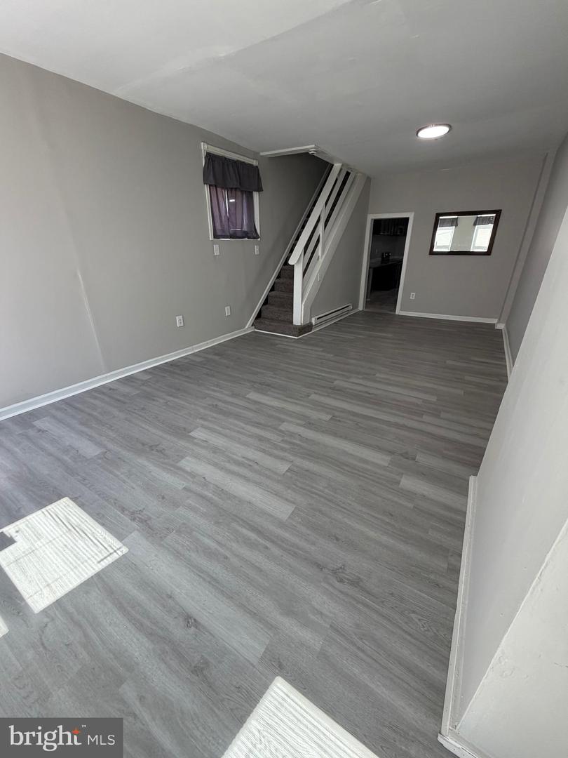 1609 Fillmore St Property Photo 5