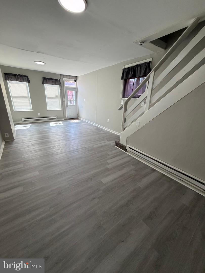 1609 Fillmore St Property Photo 7