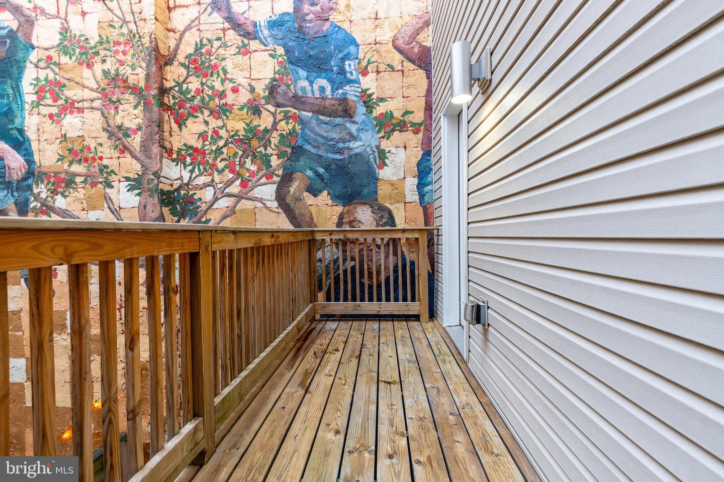 1139 Clay St #2 Property Photo 13