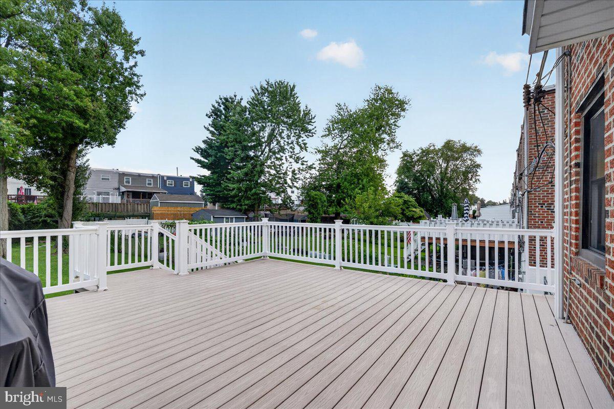 11737 Denman Rd Property Photo 9