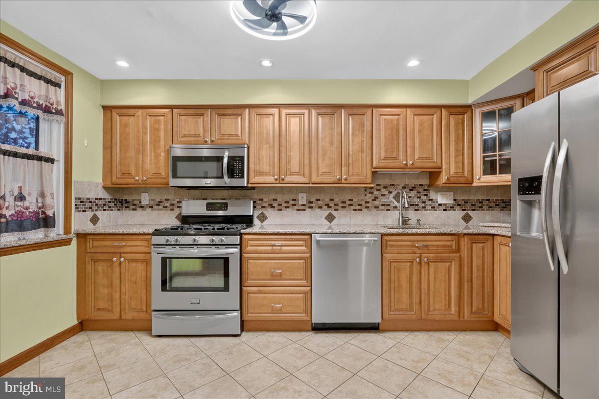 11737 Denman Rd Property Photo 21