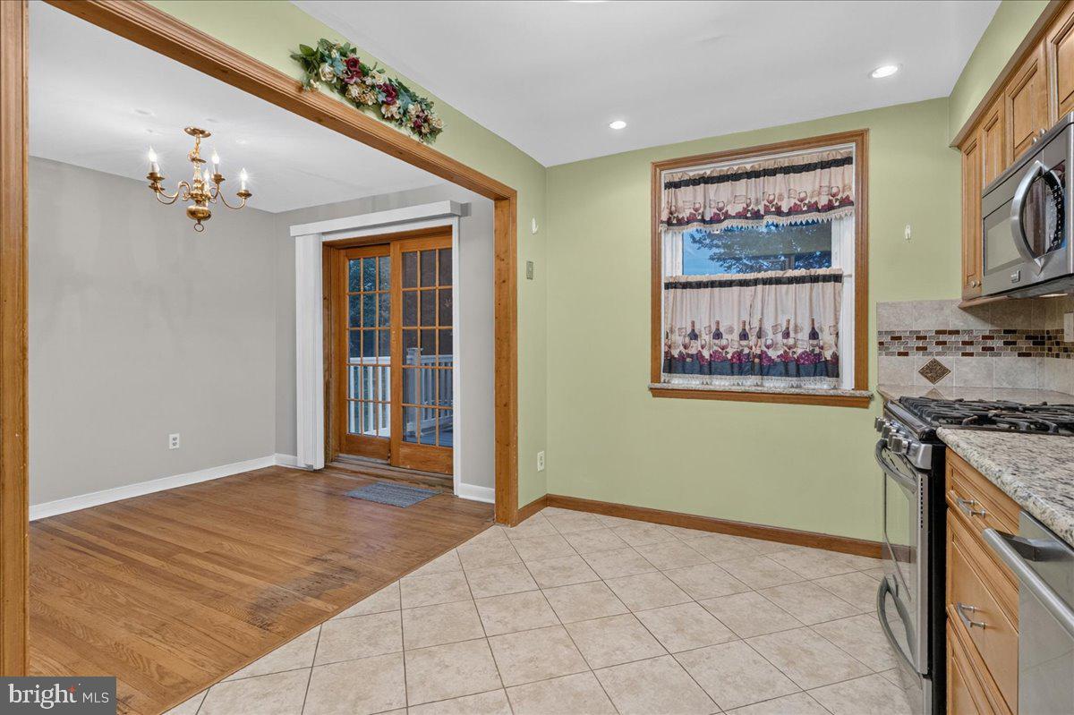11737 Denman Rd Property Photo 24