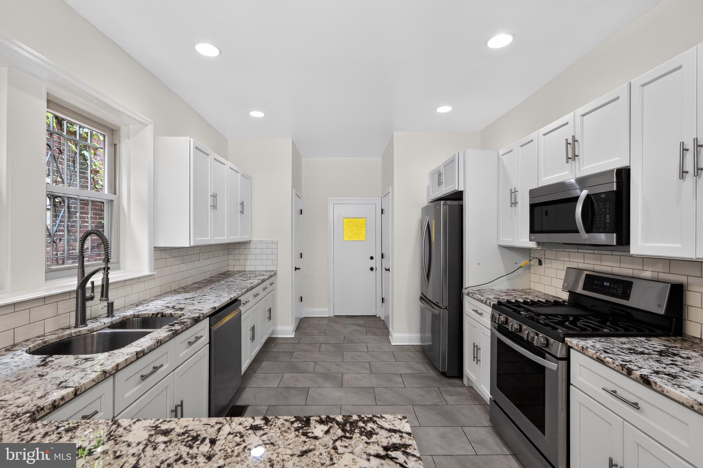 1029 S 51st St Property Photo 16