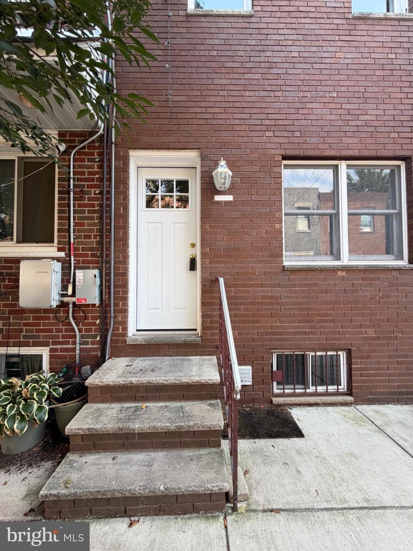 1322 MCCLELLAN ST Property Photo 1