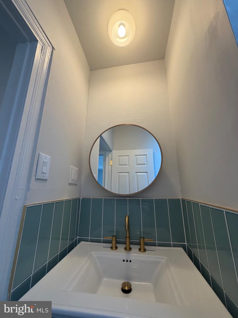 1322 Mcclellan St Property Photo 17