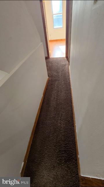 1835 N Leithgow St Property Photo 8