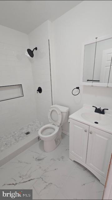 1835 N Leithgow St Property Photo 10