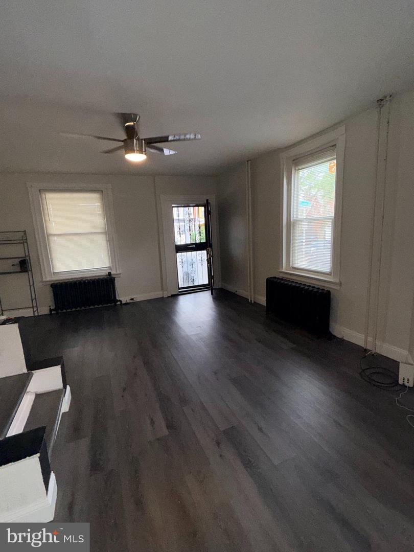 6020 Walnut St Property Photo 13
