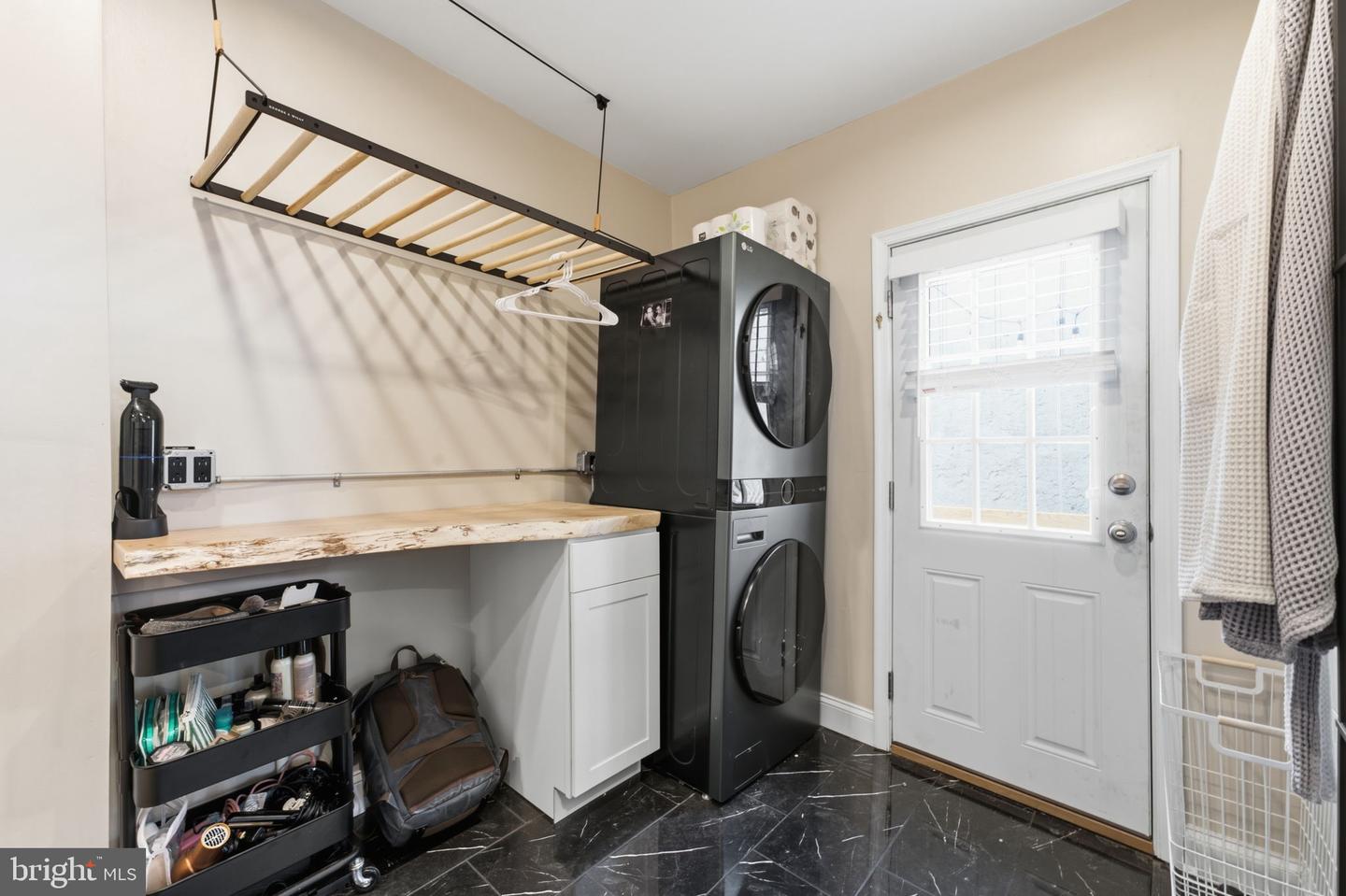 2633 E Ann St Property Photo 15