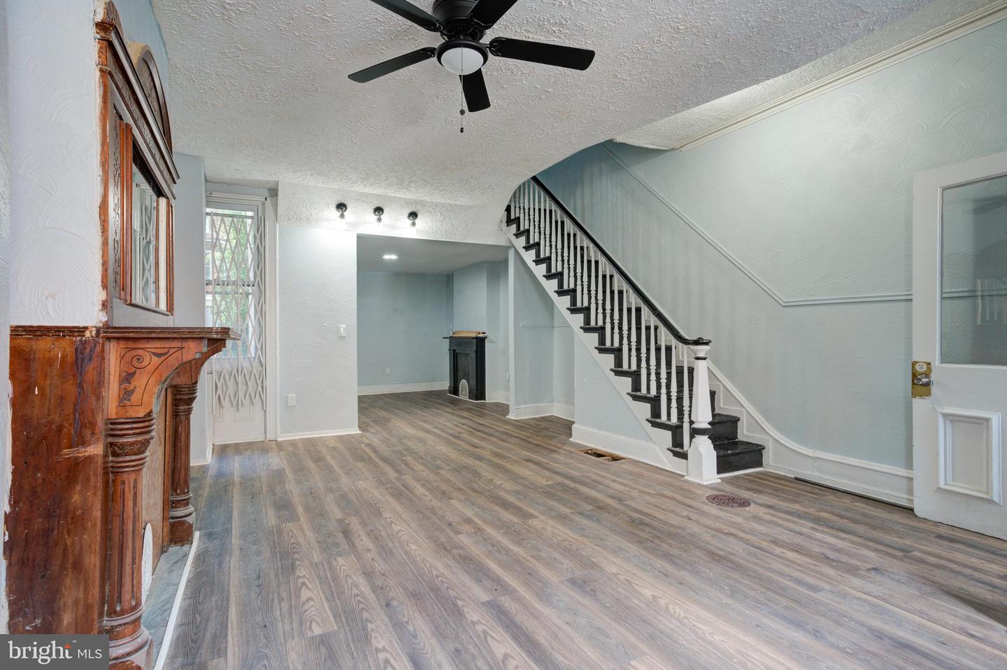 1716 N Willington St Property Photo 4