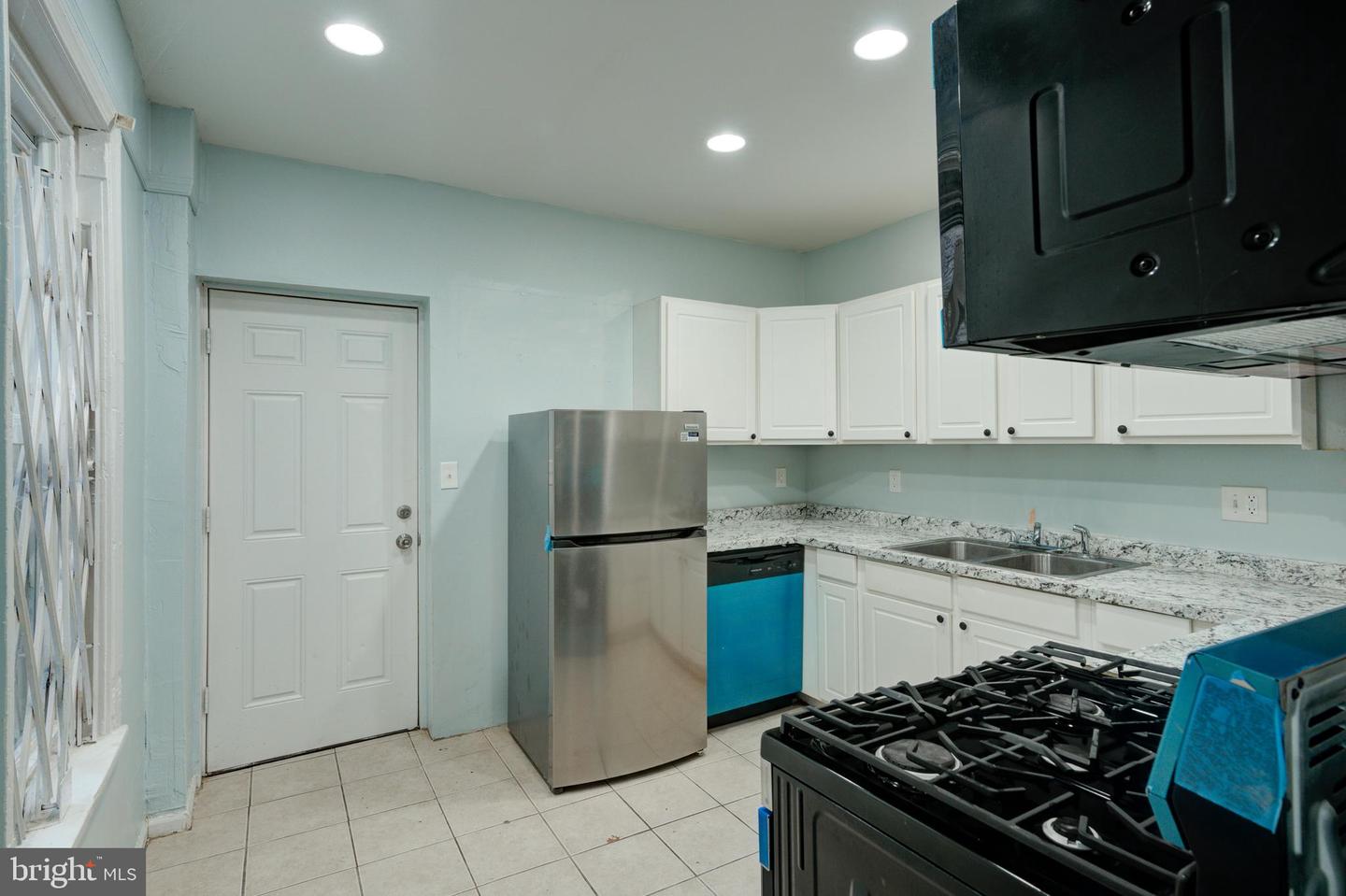 1716 N Willington St Property Photo 12