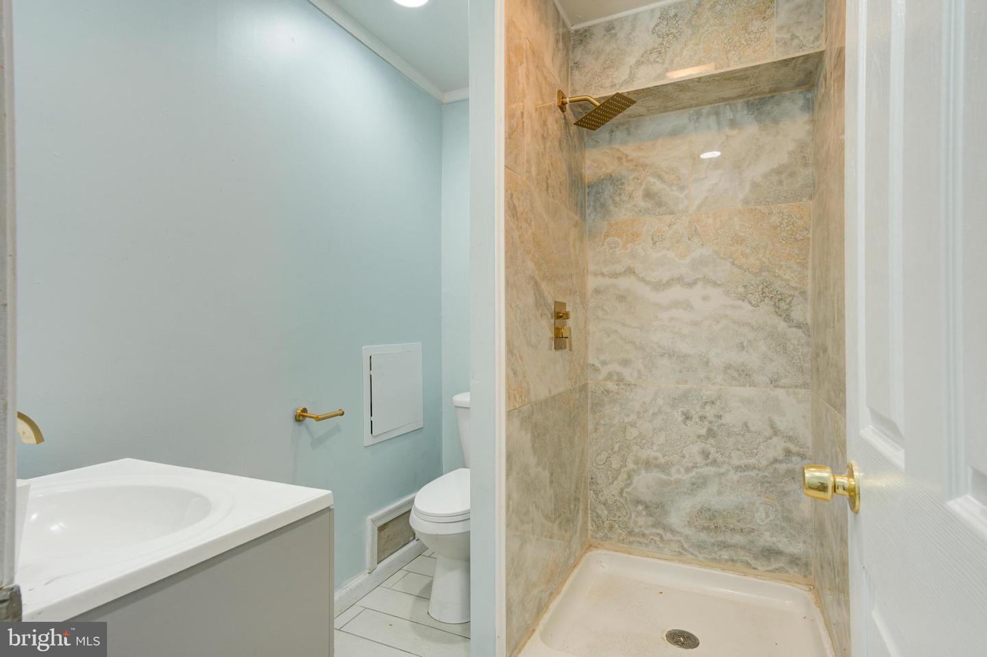 1716 N Willington St Property Photo 22