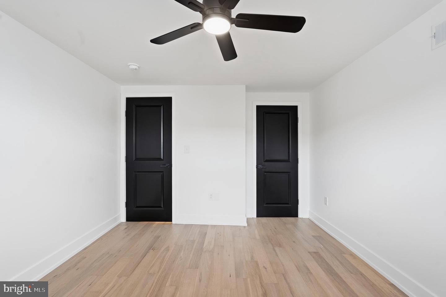 1124 Mifflin St Property Photo 17