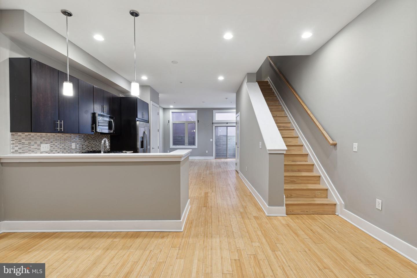 1130 N Front St #a24 Property Photo 4