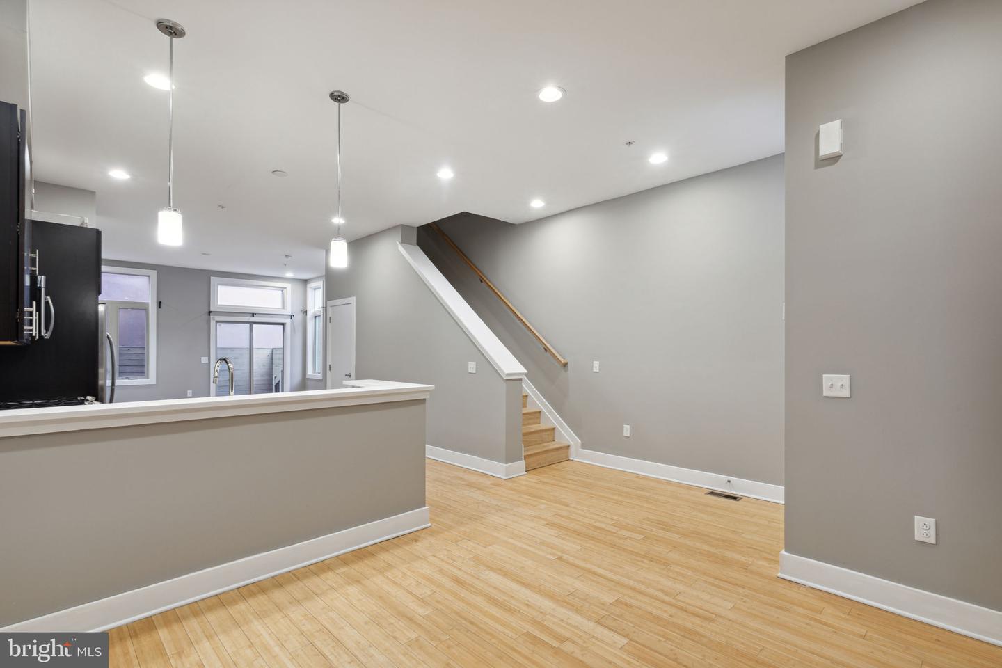 1130 N Front St #a24 Property Photo 6