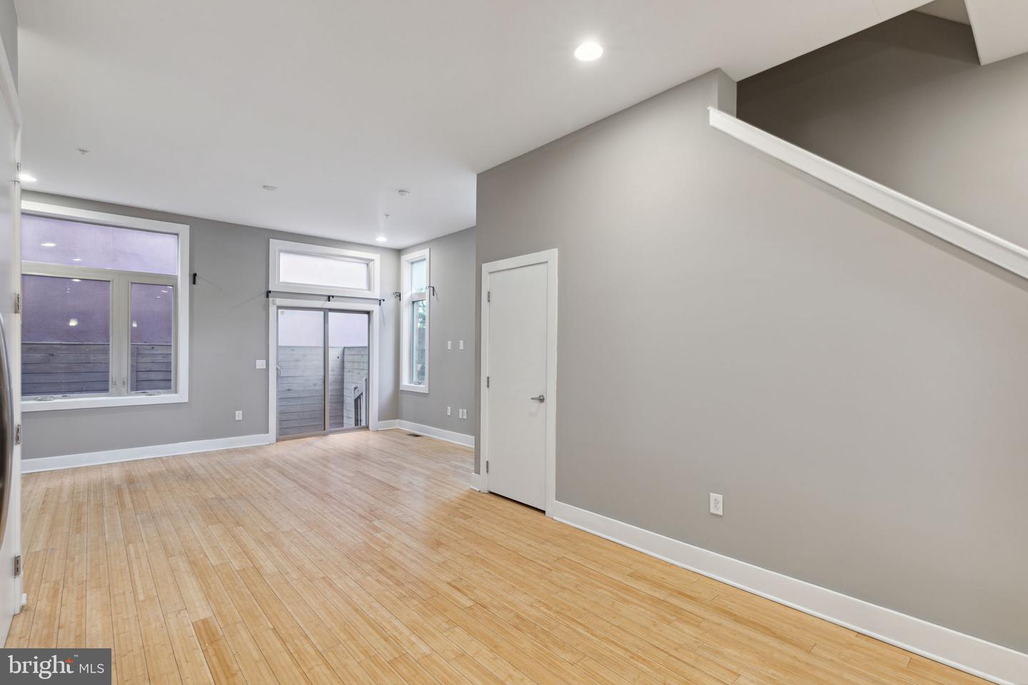 1130 N Front St #a24 Property Photo 9