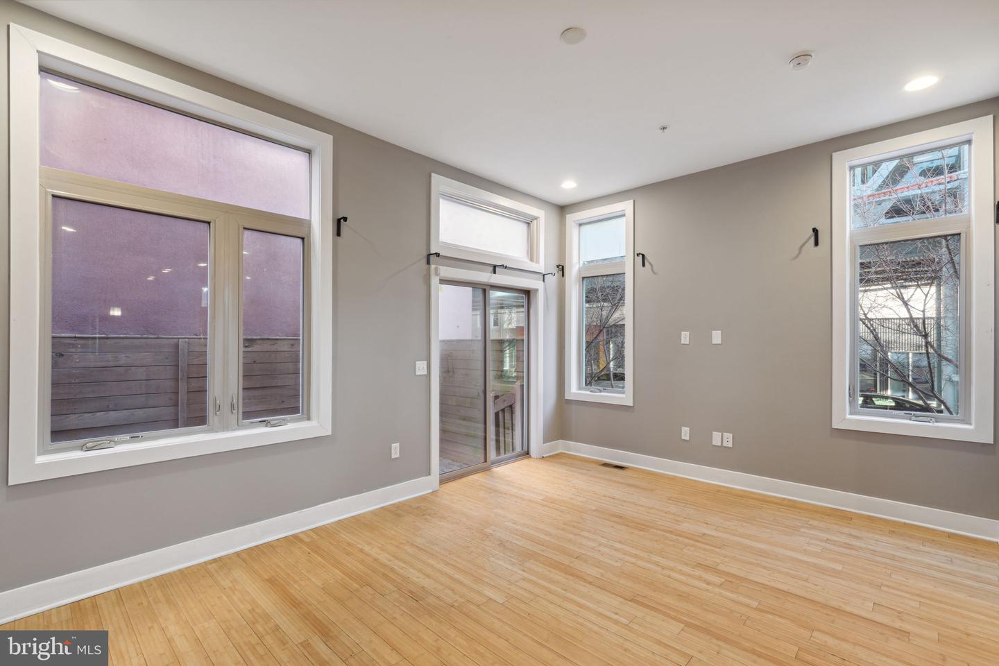 1130 N Front St #a24 Property Photo 12
