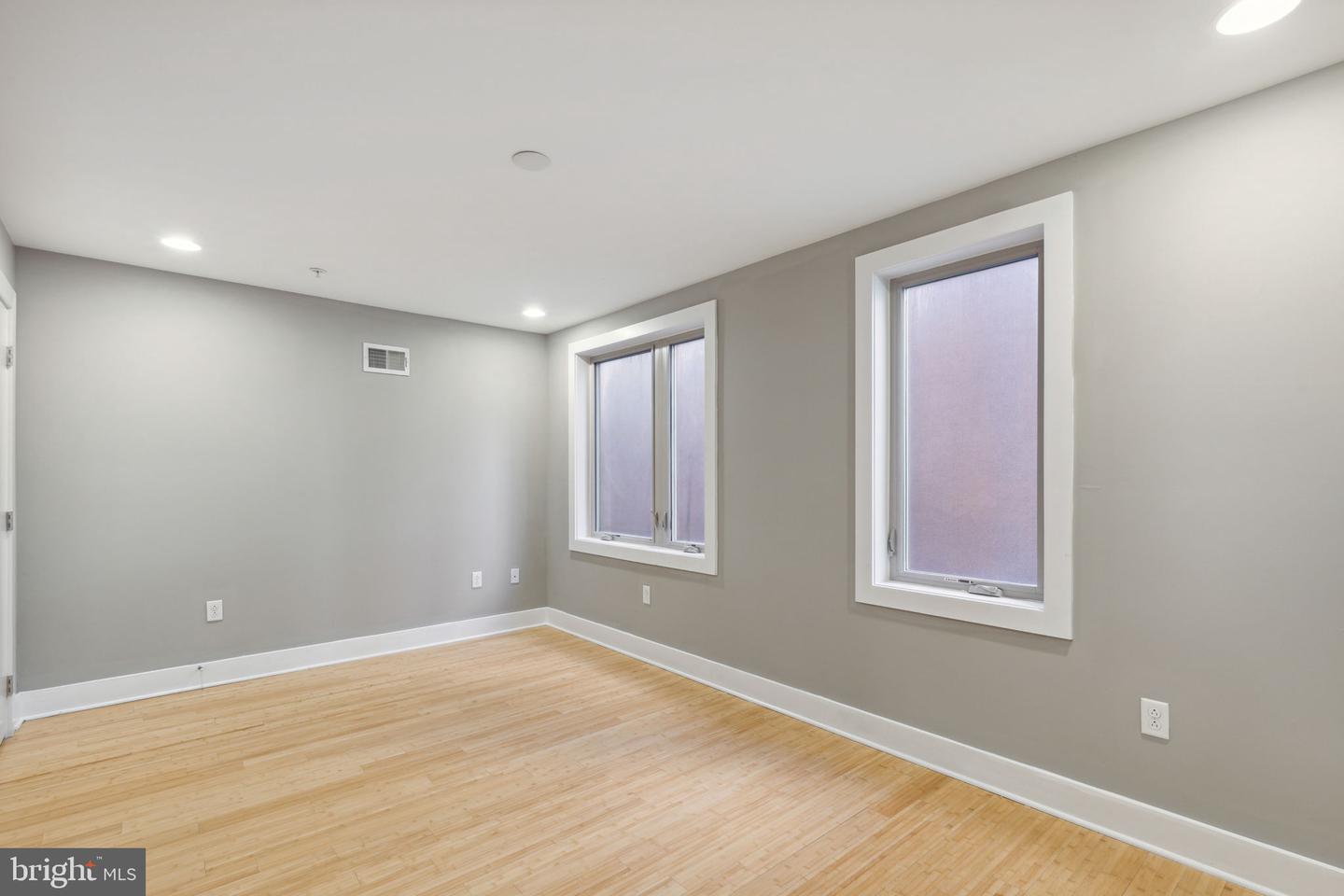 1130 N Front St #a24 Property Photo 22