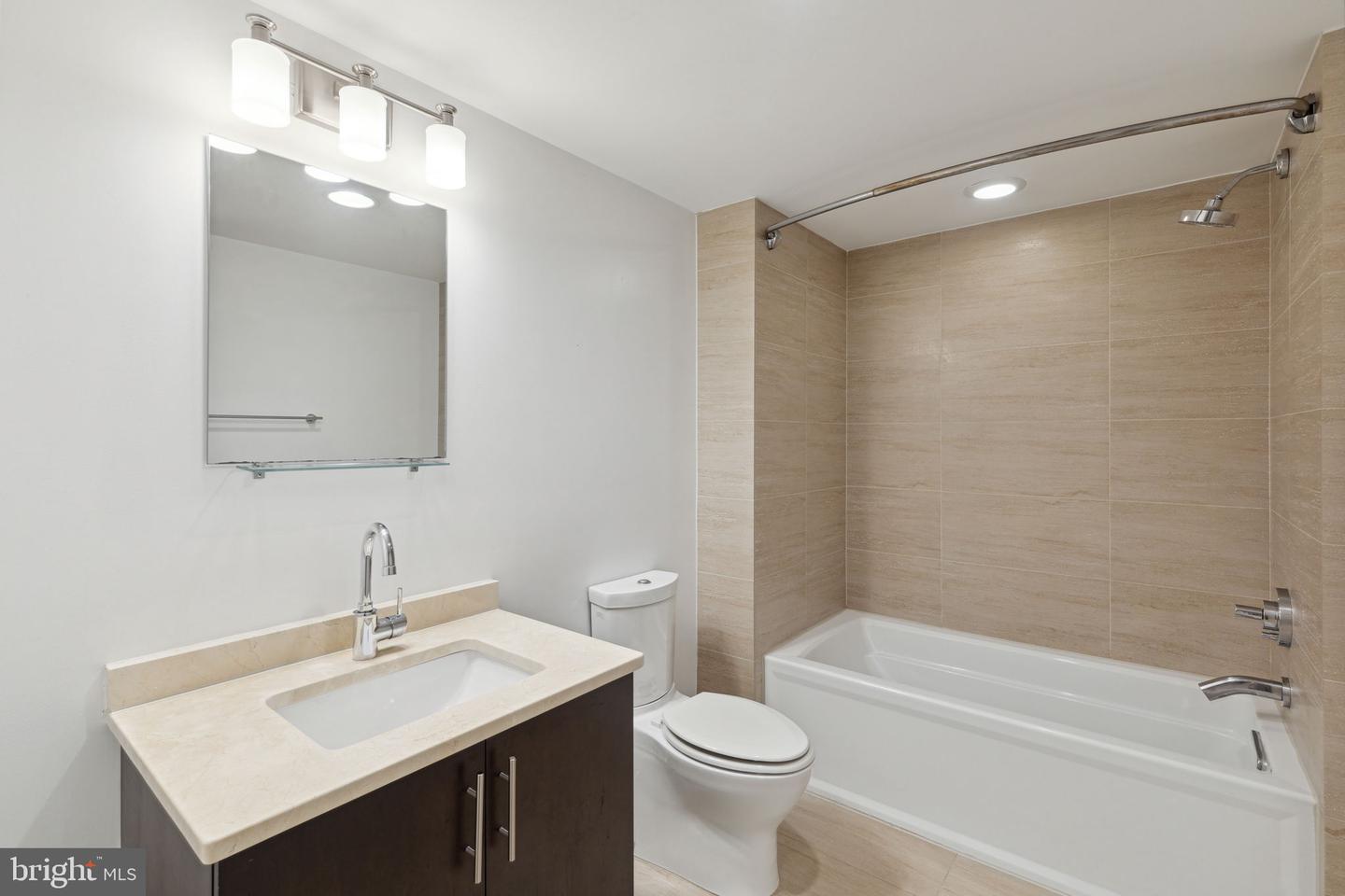 1130 N Front St #a24 Property Photo 26