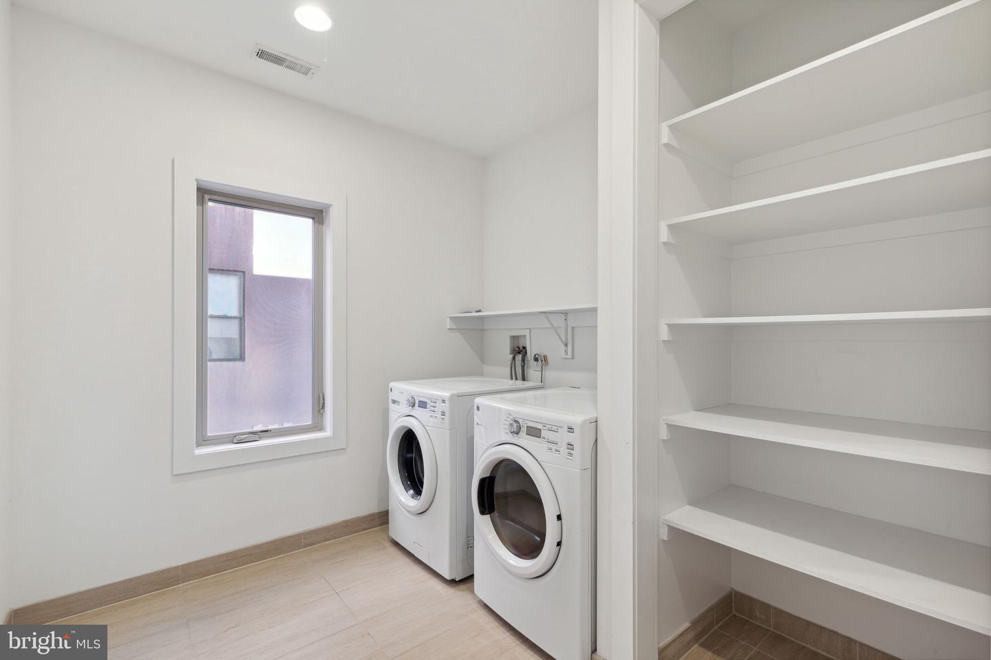 1130 N Front St #a24 Property Photo 31