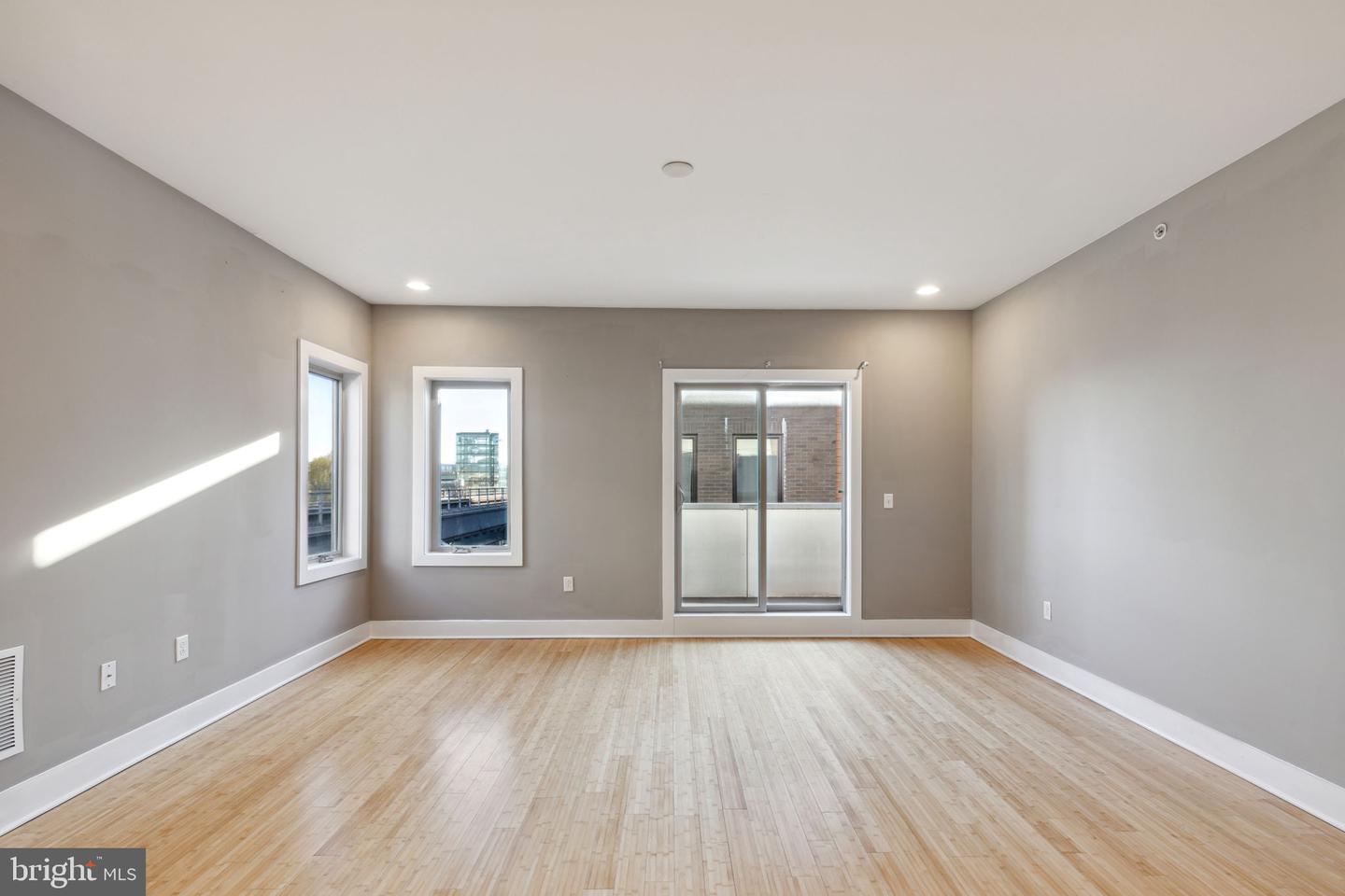1130 N Front St #a24 Property Photo 34
