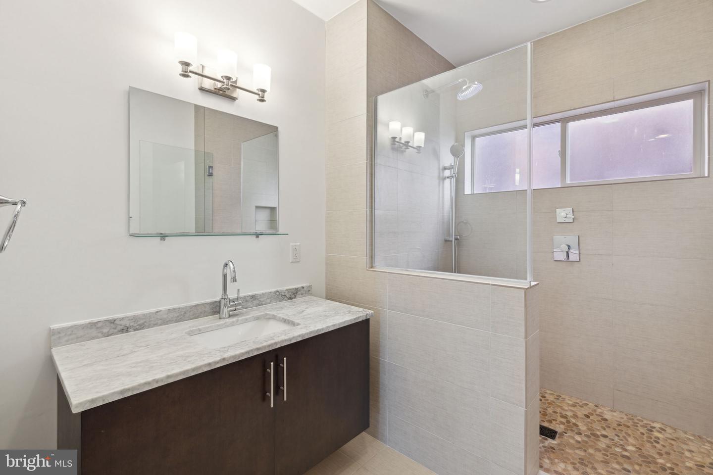 1130 N Front St #a24 Property Photo 40