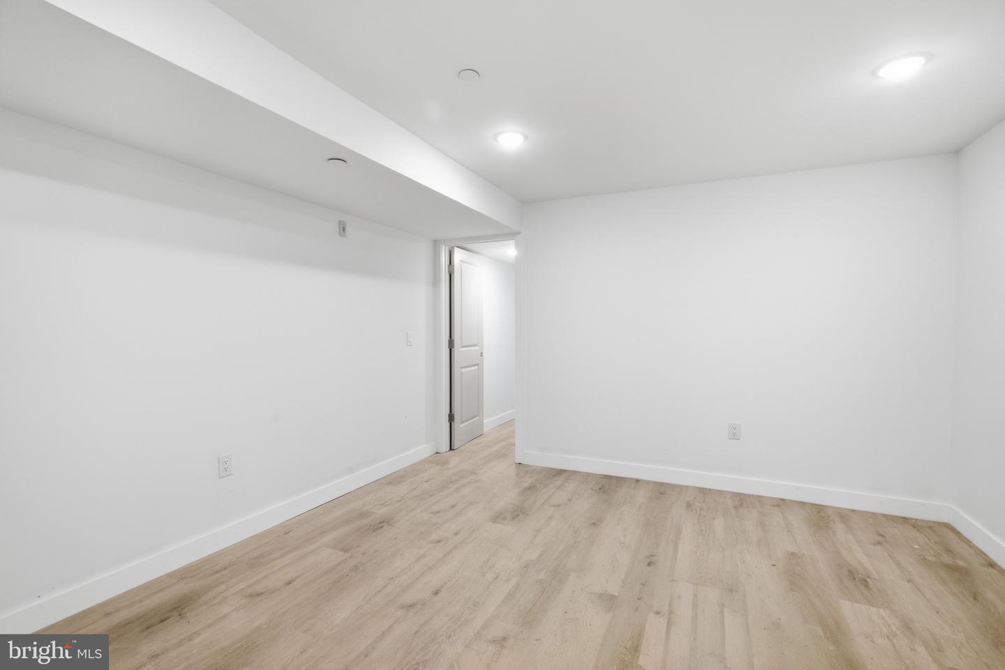 2346 N 16th St #1 Property Photo 14