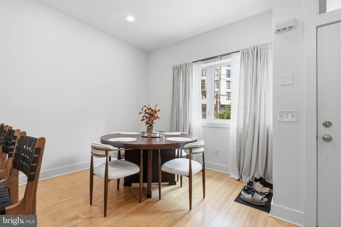 1111 N Howard St Property Photo 3