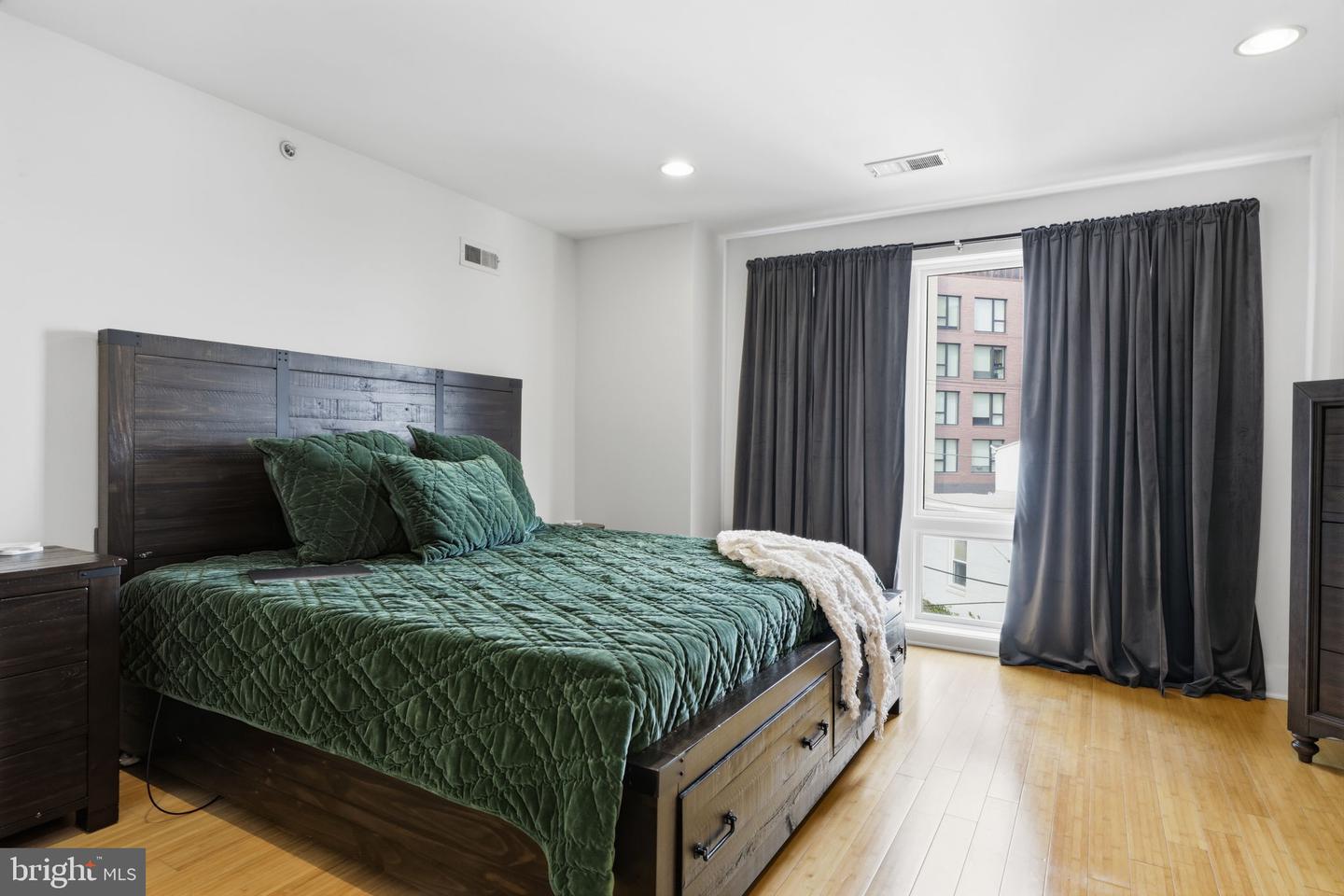 1111 N Howard St Property Photo 15