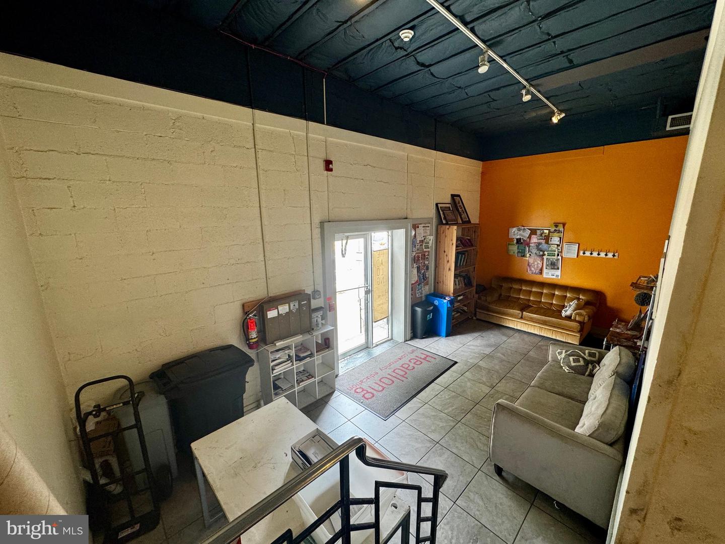 1170 S Broad St Property Photo 3