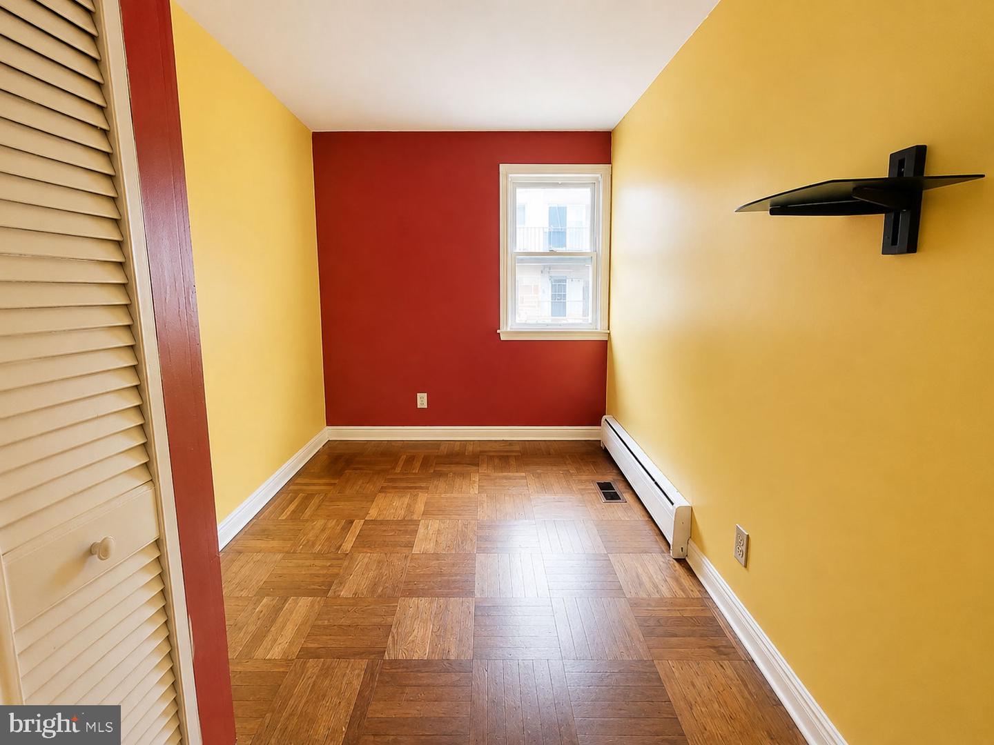 6433 Guyer Ave Property Photo 3