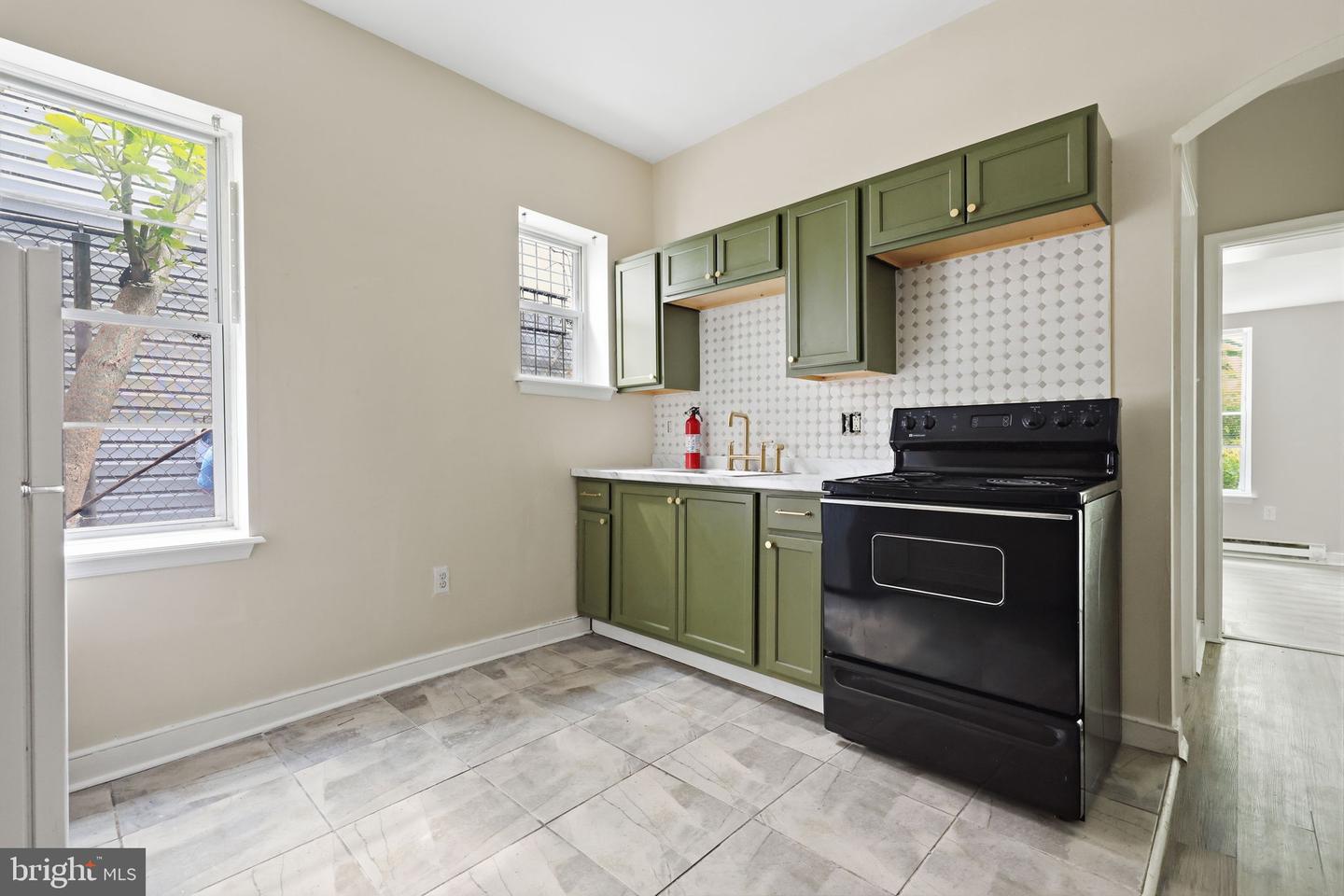 1729 W Venango St Property Photo 10