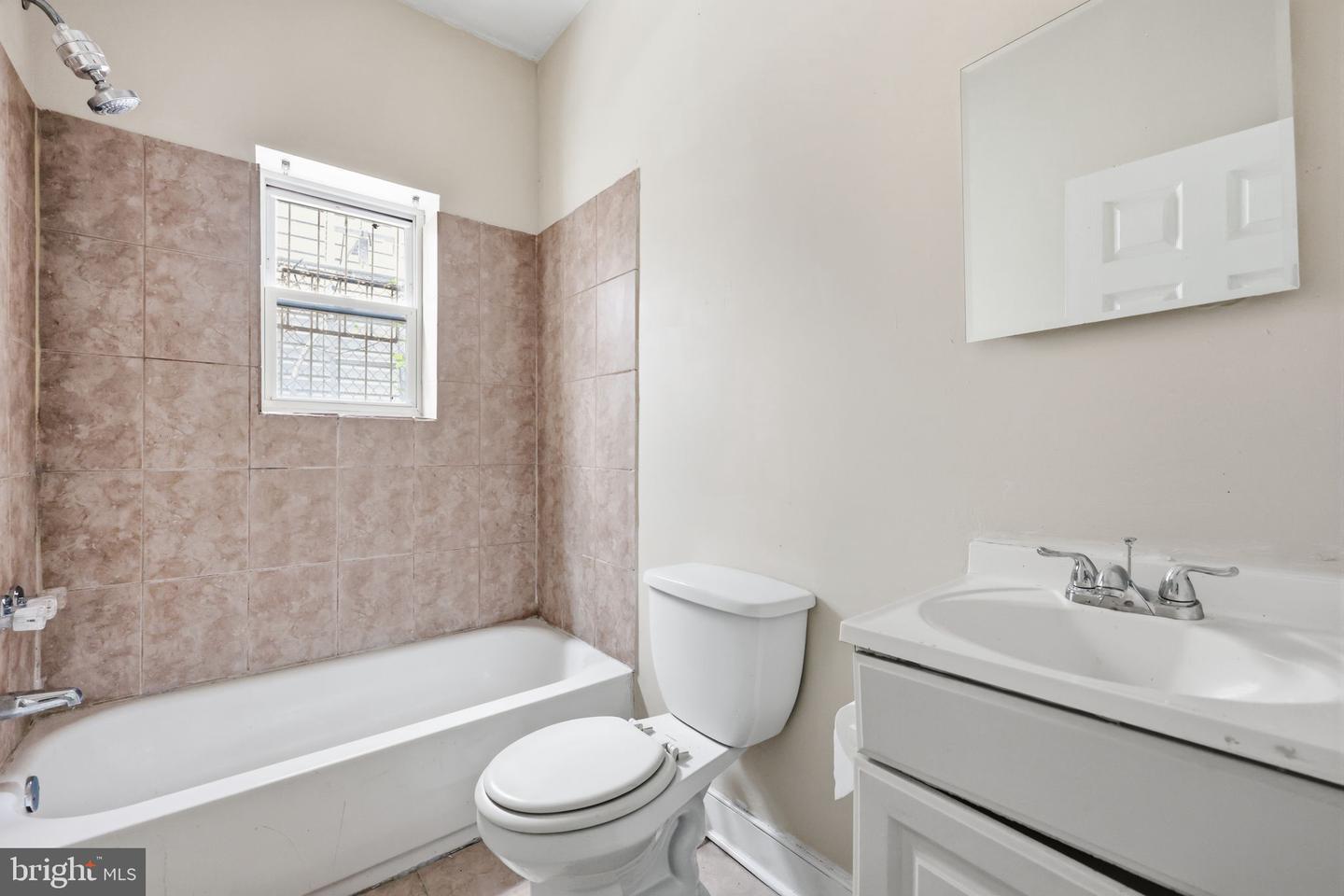 1729 W Venango St Property Photo 14