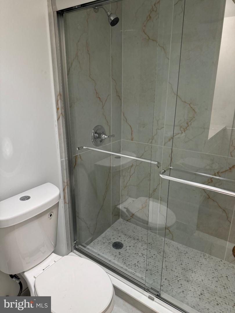 2018-2032 Walnut St #7m Property Photo 11