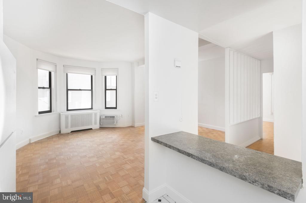 1218 Walnut St #406 Property Photo 12