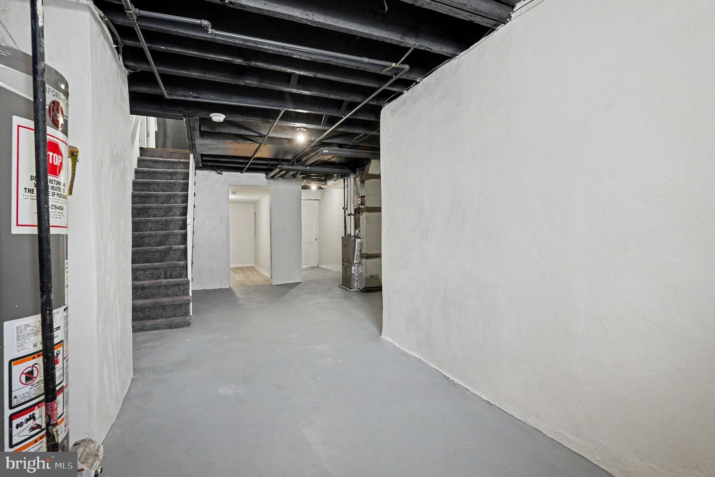 4033 Glendale St Property Photo 23