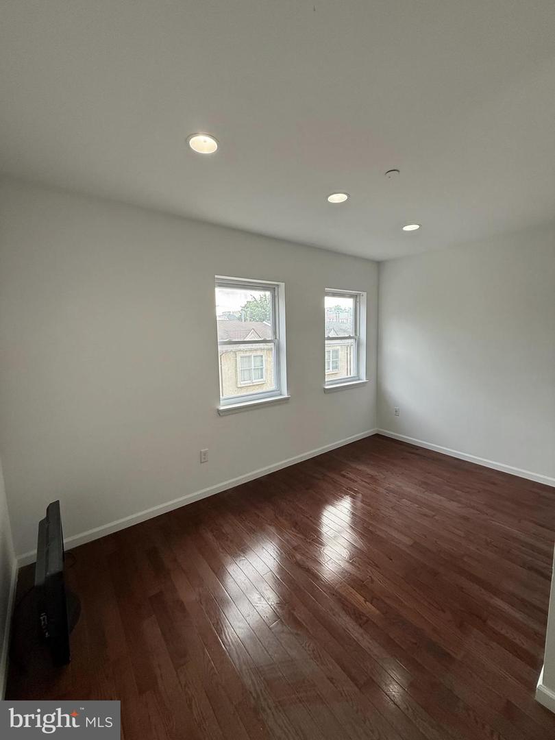 1709 Page St Property Photo 14