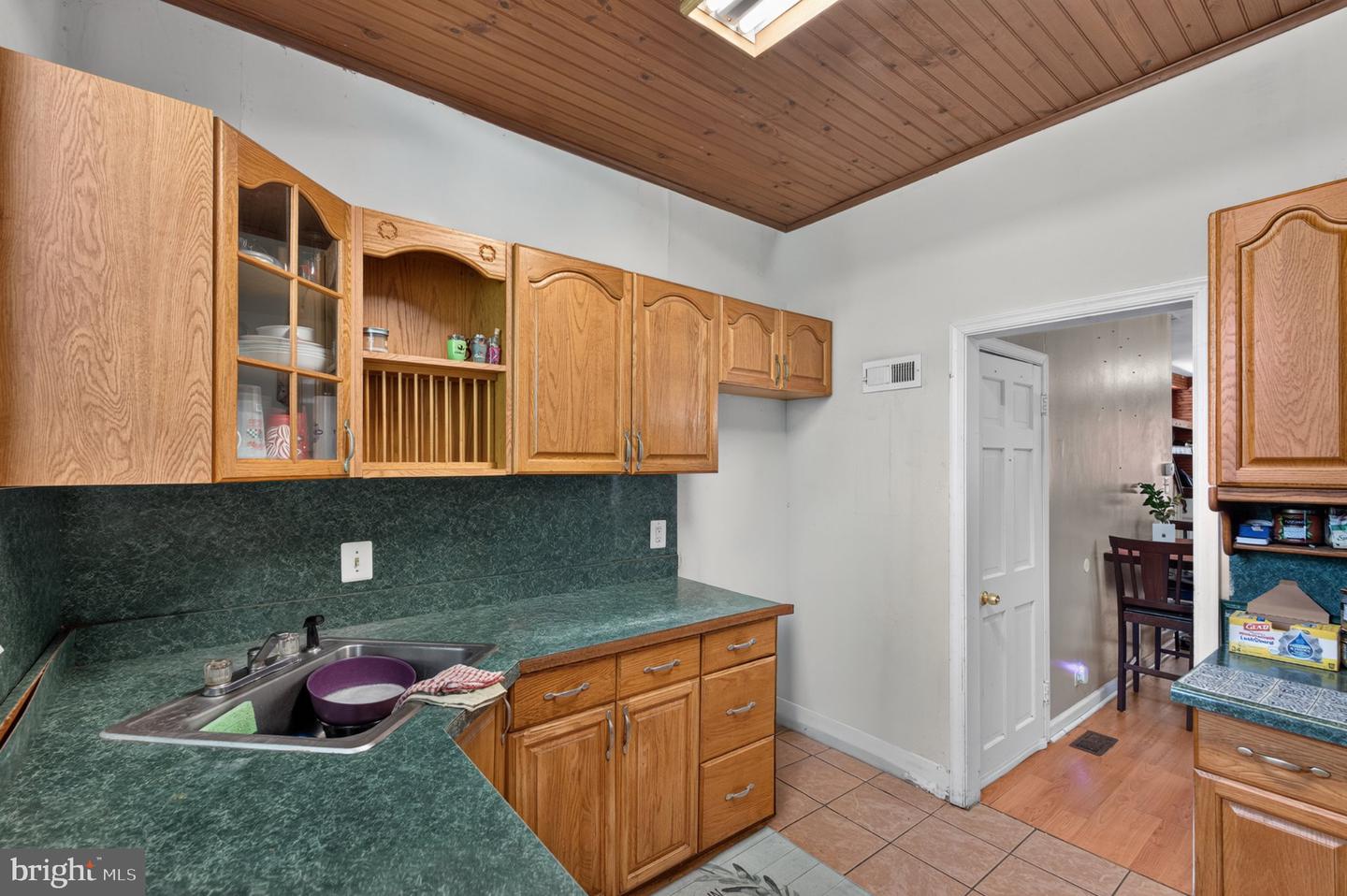 6134 Algard St Property Photo 7
