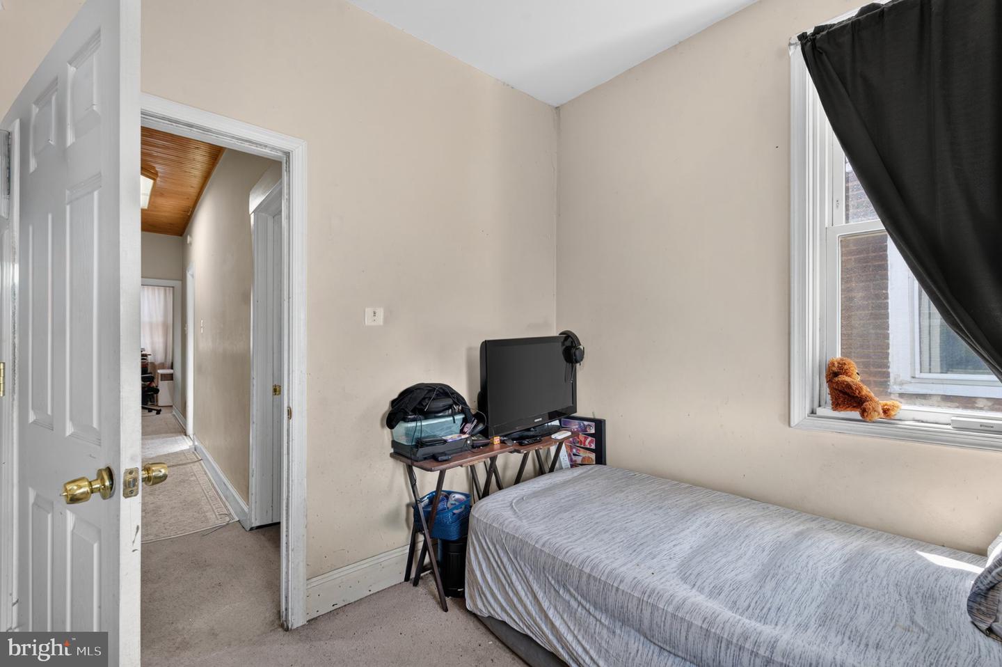 6134 Algard St Property Photo 15